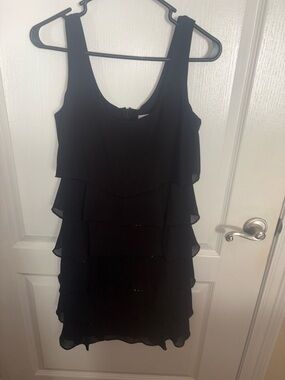 Patra Black Tiered Sleeveless Midi Dress